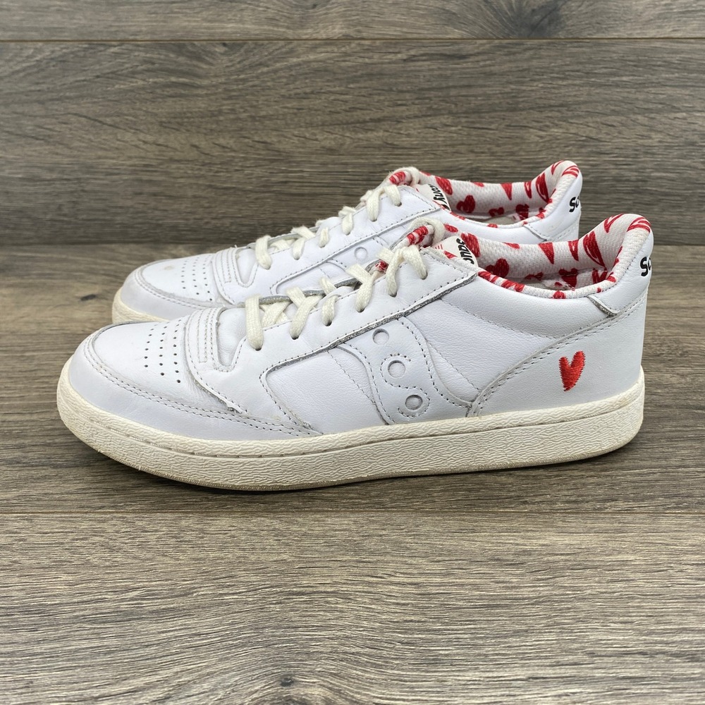 Saucony Jazz Court Women's White Low Top Sneakers with Red Heart Lining Size 7.5